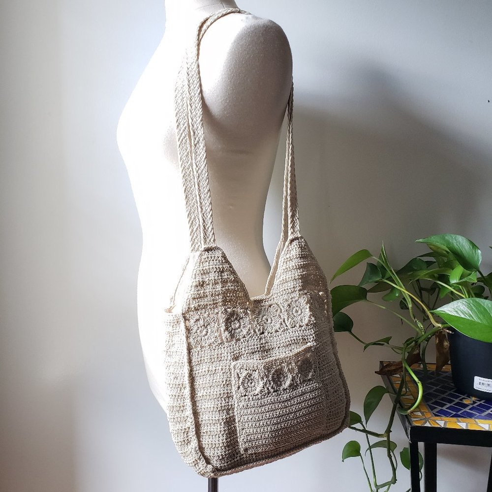 BEAUTIFUL BOHO MACRAME CROCHETED SLING BAG